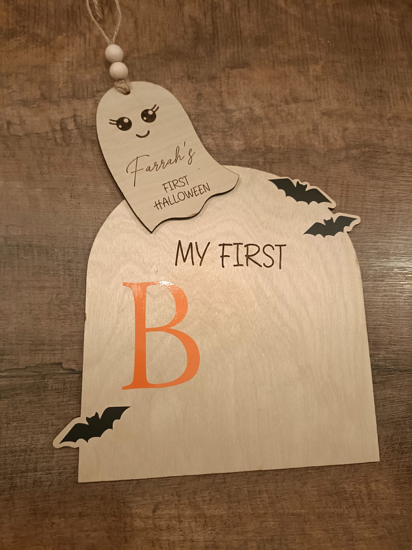 My first Halloween ghost name tag, made from birch ply. 
My first boo Halloween plaque